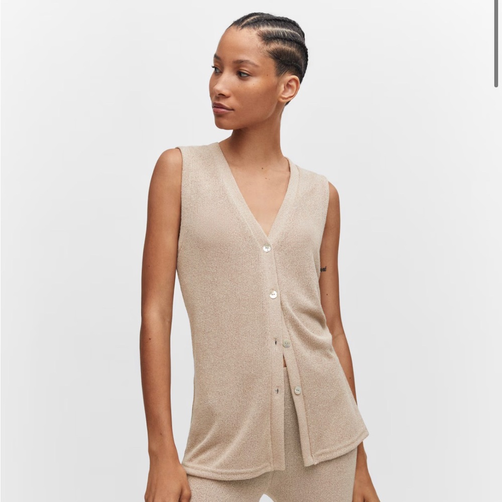 ISO Mango Buttoned Knit Top